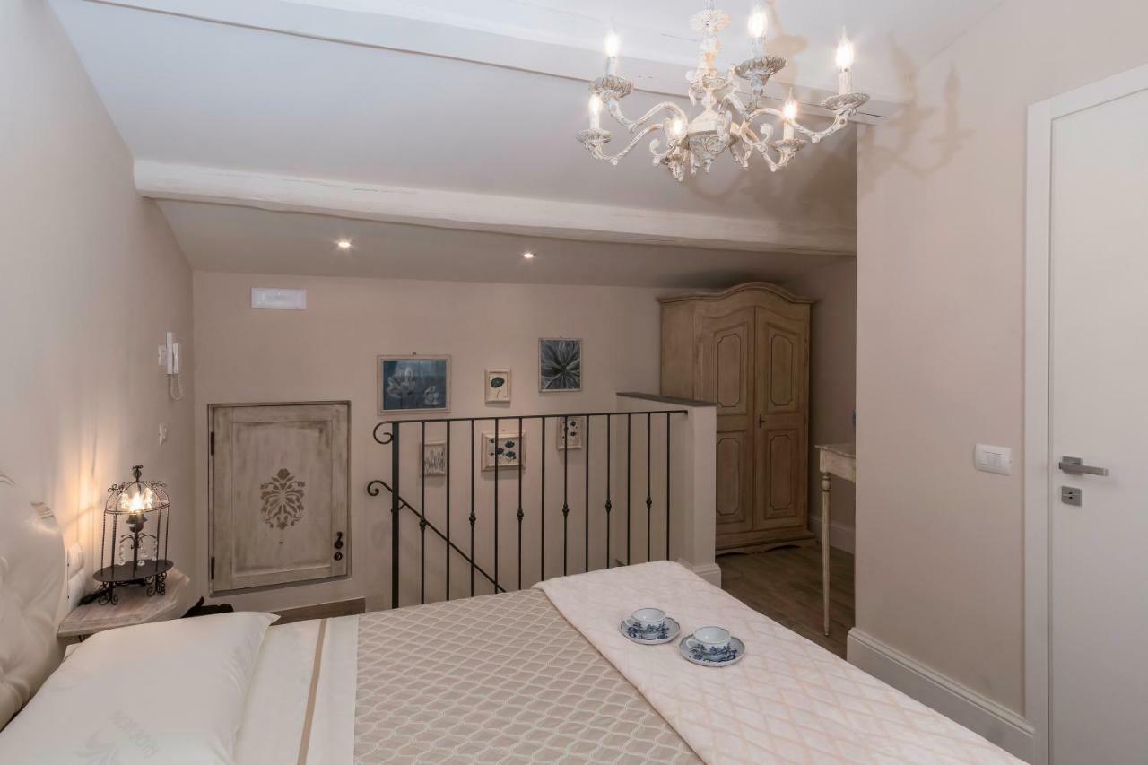 Pistoia Luxury Suite ภายนอก รูปภาพ