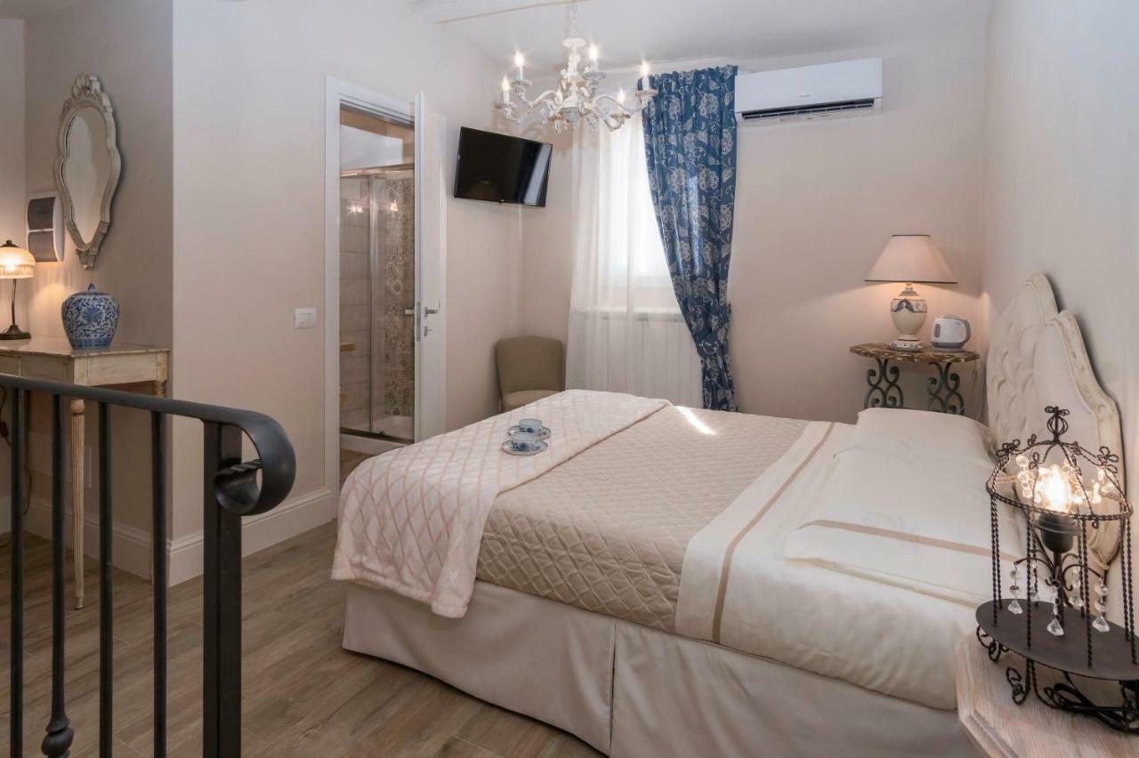Pistoia Luxury Suite ภายนอก รูปภาพ