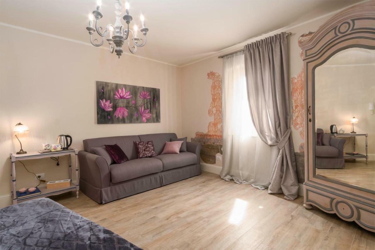 Pistoia Luxury Suite ภายนอก รูปภาพ