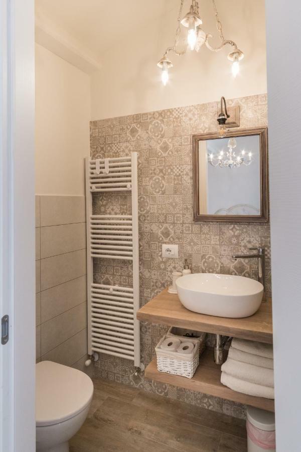 Pistoia Luxury Suite ภายนอก รูปภาพ