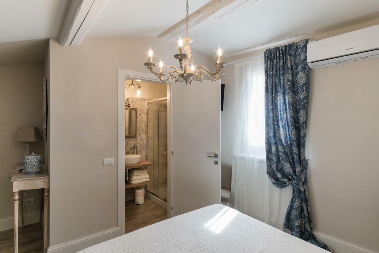 Pistoia Luxury Suite ภายนอก รูปภาพ